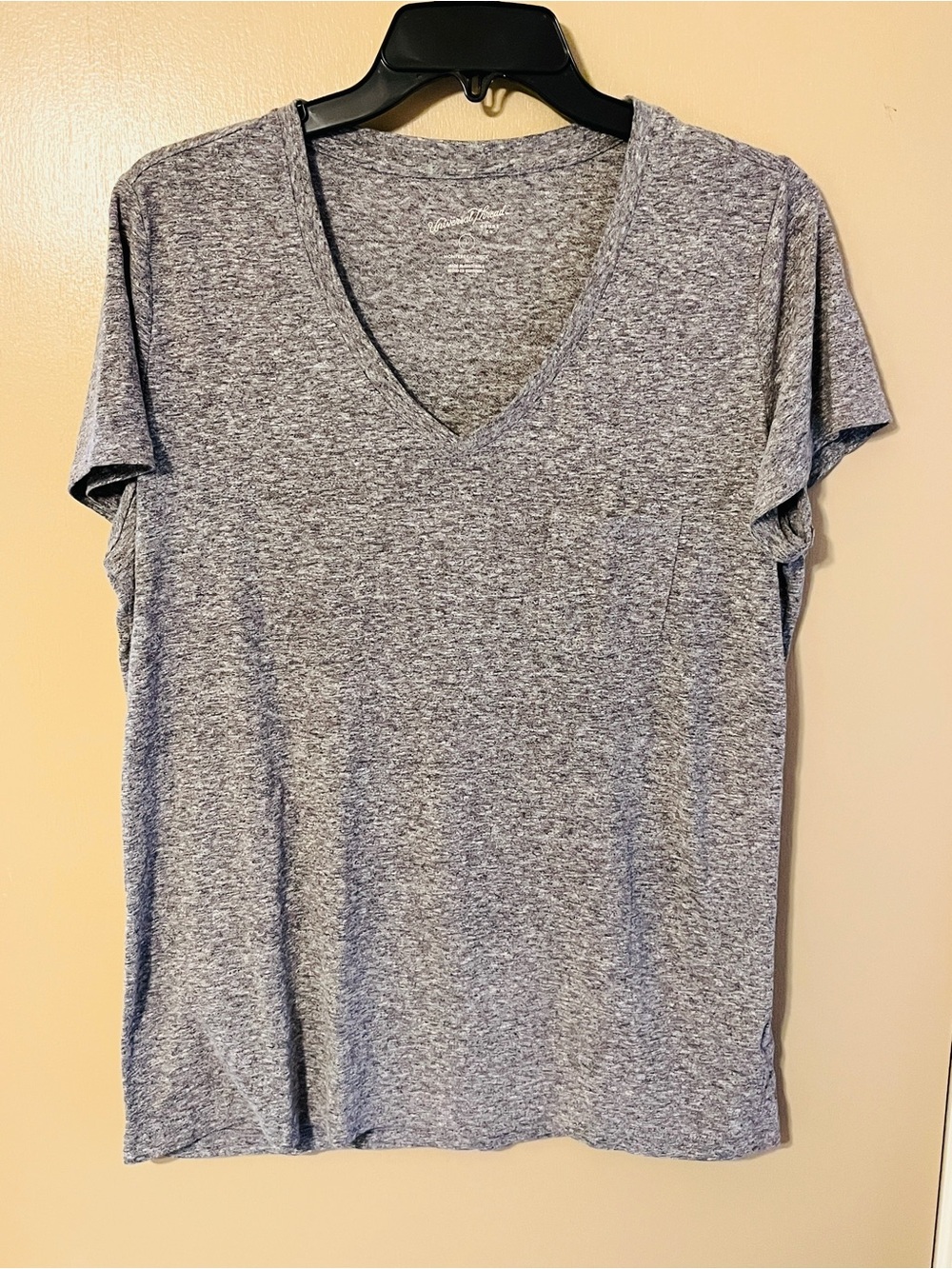 Universal Thread Gray Heather V-Neck Pocket Tee